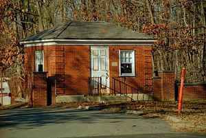 jpeg thumbnail of AT&T Corp. repeater hut at 12026 Belmont Blvd.