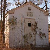 jpeg thumbnail image of AT&T L3 repeater hut McK 1 1/2 S