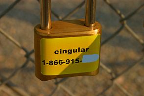 thumbnail image of BellSouth Mobility DCS post-Cingular padlock