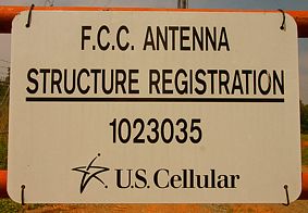 jpeg thumbnail of old U.S. Cellular FCC Antenna Registration Signage